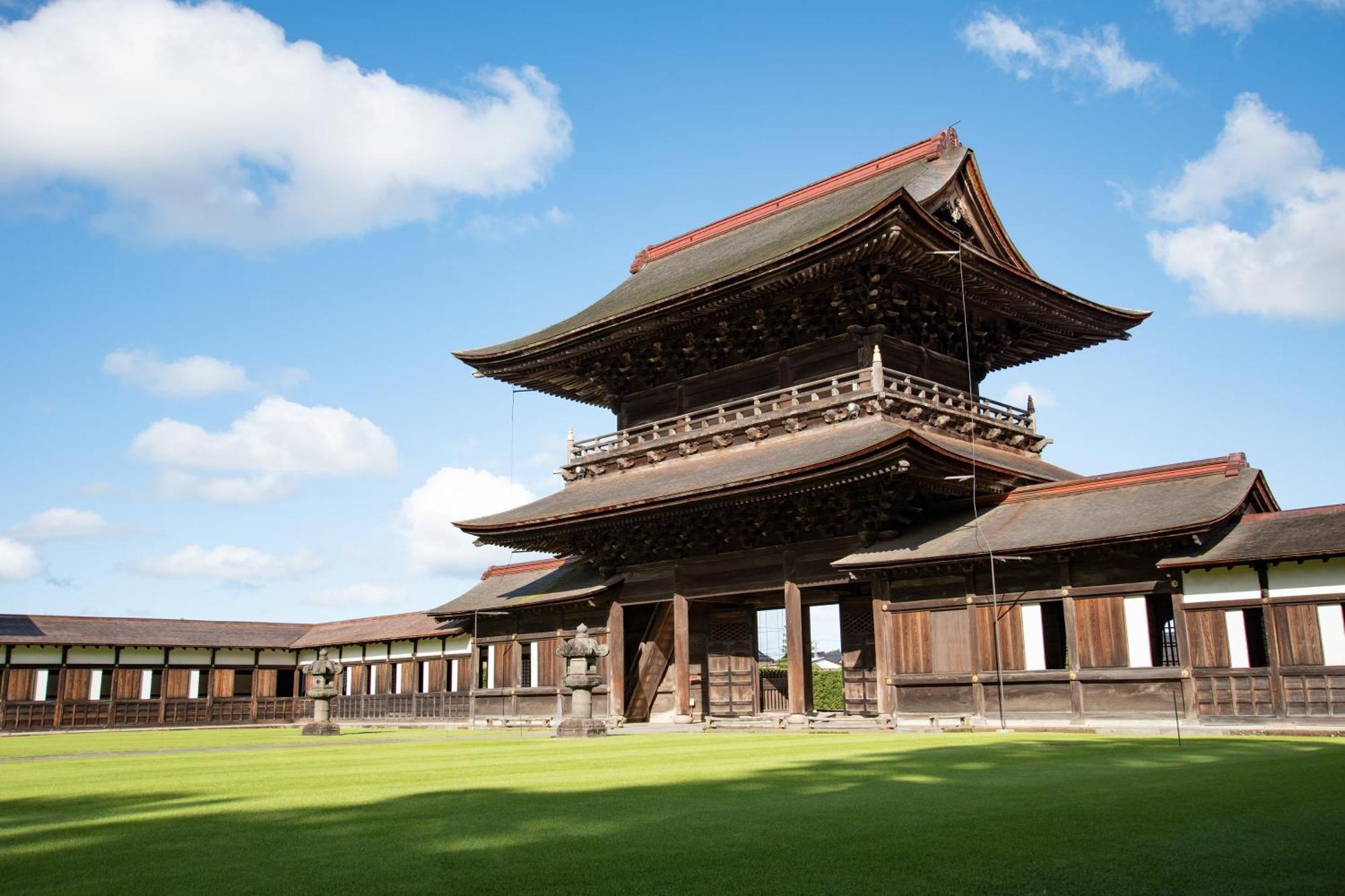 Kadokyu Ryokan Takaoka Eksteriør bilde
